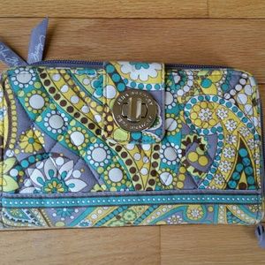 Vera Bradley Turnlock Wallet in Lemon Parfait